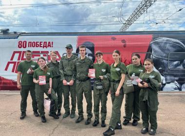 Курсанты в ЛНР встретили интерактивный Поезд Победы