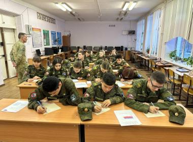 В Центре «ВОИН» стало традицией писать письма на передовую