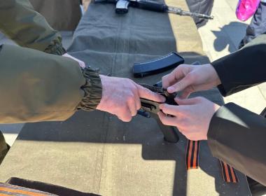 Оранжевое пламя памяти: филиалы Центра «ВОИН» приняли участие в акции «Георгиевская ленточка»